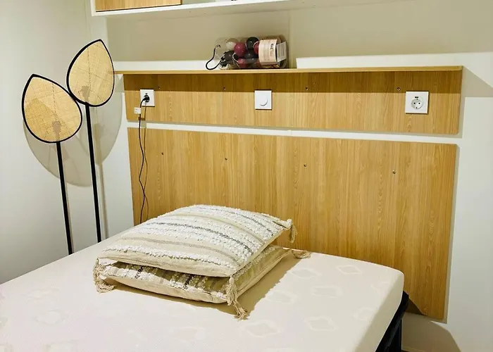 Le Nid Des Viviers - Au Bord De L'eau 캠프장